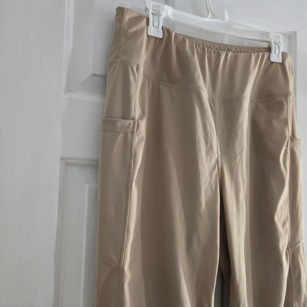 Tan Willit XL Athletic Leggings With Pockets